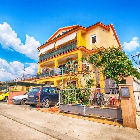 Apartment Snezana 1200 Fazana Exterior photo
