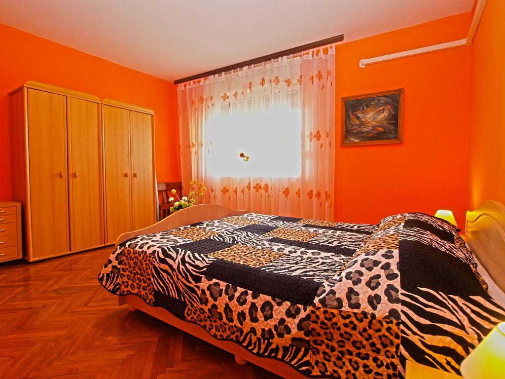 Apartment Snezana 1200 Fazana Exterior photo