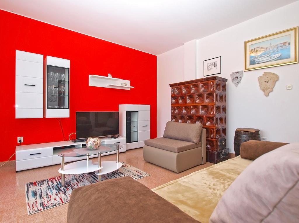 Apartment Snezana 1200 Fazana Exterior photo