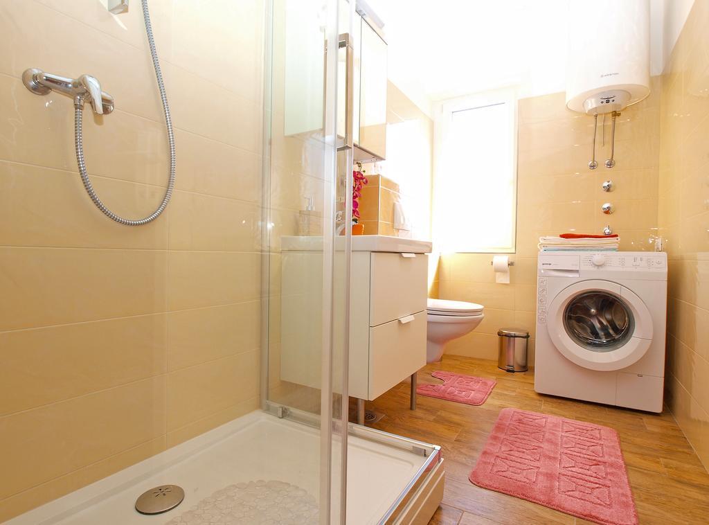 Apartment Snezana 1200 Fazana Exterior photo