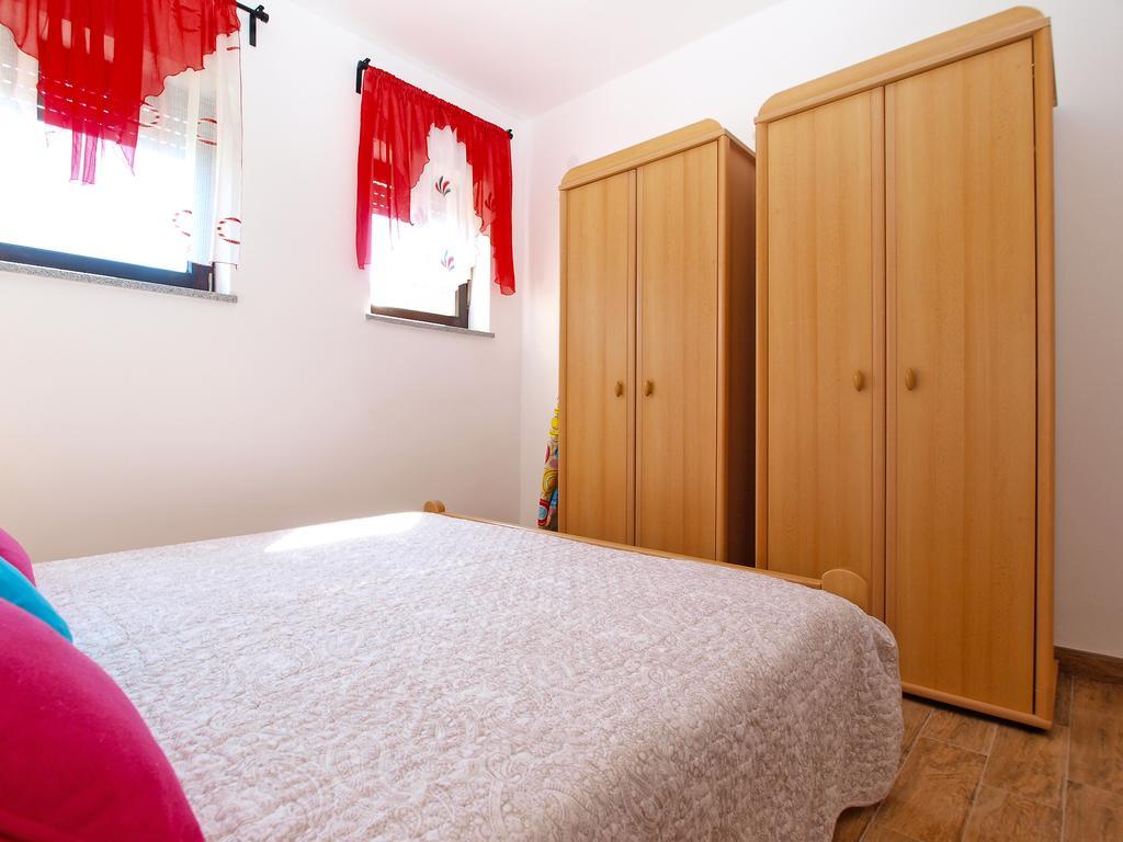 Apartment Snezana 1200 Fazana Exterior photo